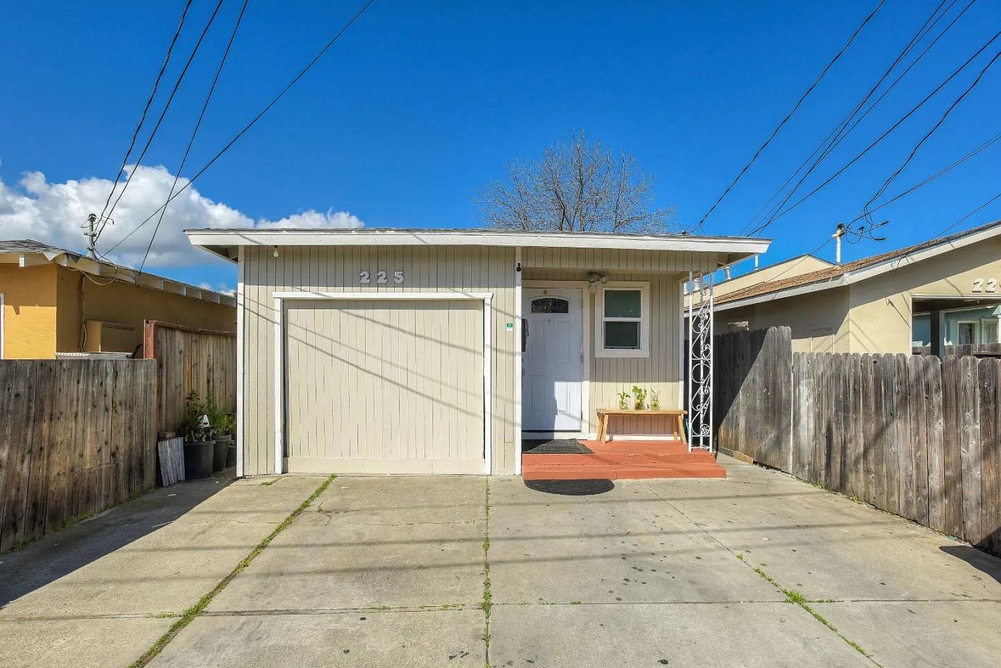 225 Pacific Ave photo 1