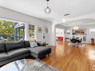1282 Meadowbrook Ave, Los Angeles, CA, 90019