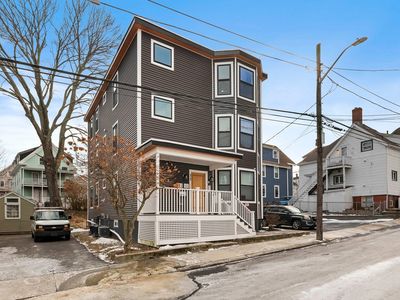 11 Seymour Ave Floor 3, Lynn, MA, 01902