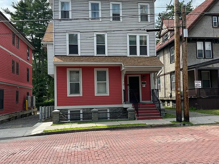 408 Stewart Ave #6 — Photo 1