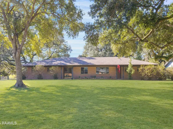 4106 Walnut Dr, New Iberia, LA 70563