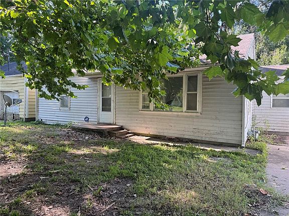 2nd image of 1522 Wilson Ave