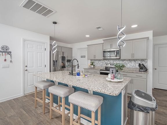 5th image of 2054 Lmridge Rd