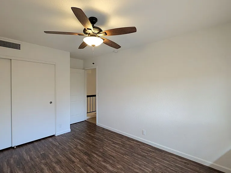2363 W Hemlock Ct — Photo 23