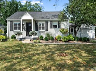 351 Par Ln, Saint Louis, MO 63122