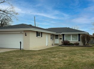 8029 18th Ave, Kenosha, WI 53143