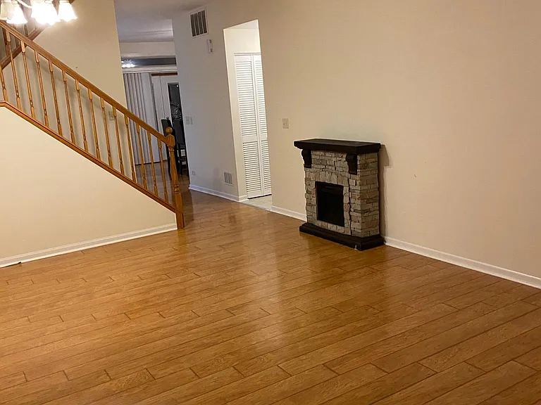 2716 Cripple Creek Ct — Photo 2