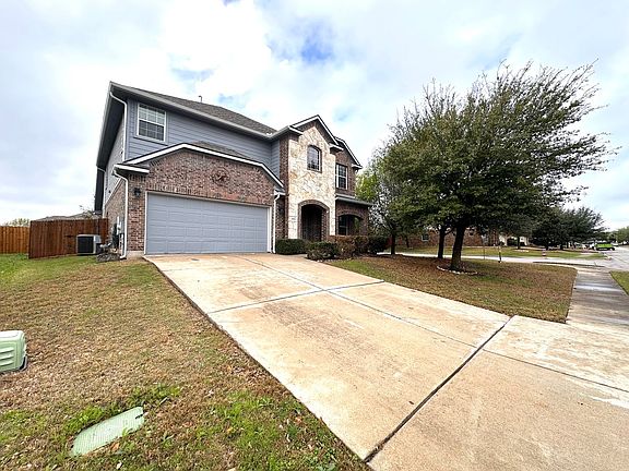 2nd image of 4601 Tiddle Ln