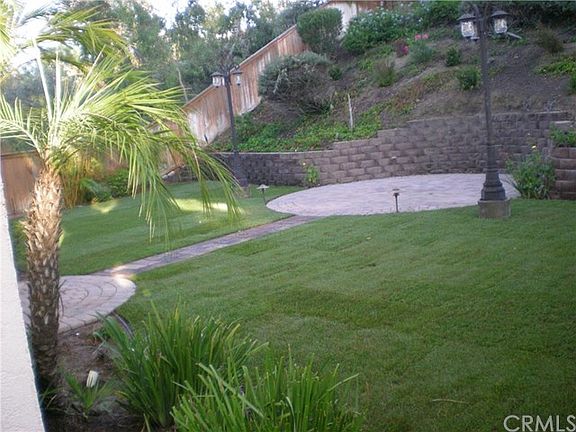 2nd image of 865 Esperanza Pl