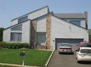 146 New Brook Ln, Springfield, NJ 07081