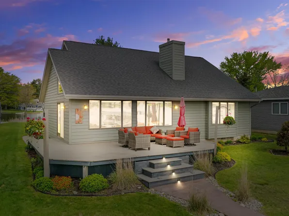117 S Mark Trl, Lake City, MI 49651