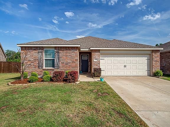2nd image of 2920 Whispering Pine Blvd