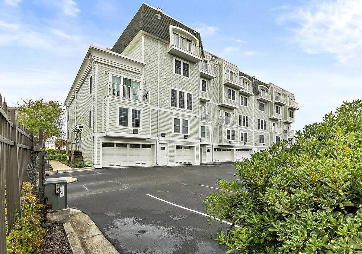 (C004) 305 S. Lake Park Blvd. Unit 106 Carolina Beach, NC 28428 — Photo 4
