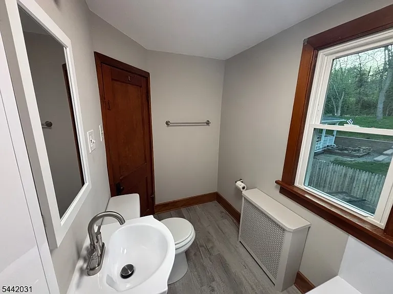 6 Thatcher Ave — Photo 14