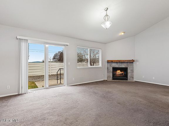 4th image of 8188 N Ainsworth Dr