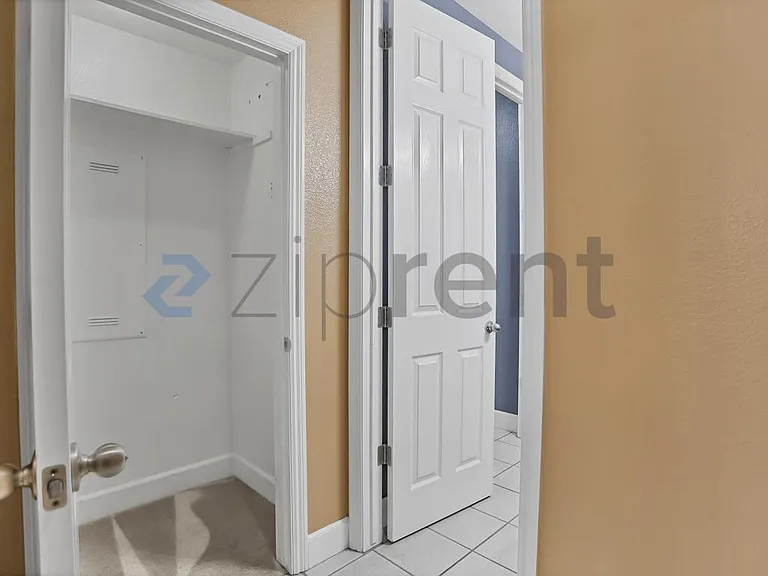 5743 W Chennault Ave — Photo 24