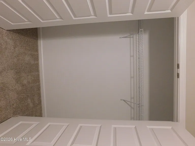 710 N B St — Photo 34