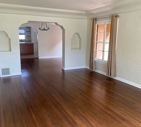 5th image of 4047 E Massachusetts St #4047