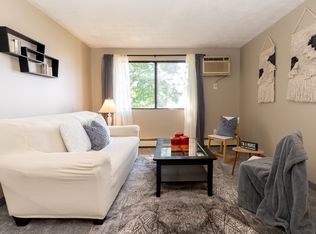 25 Log St APT 3D, Manchester, NH 03102