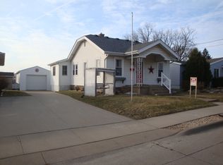 59 S Algona St, Dubuque, IA 52001