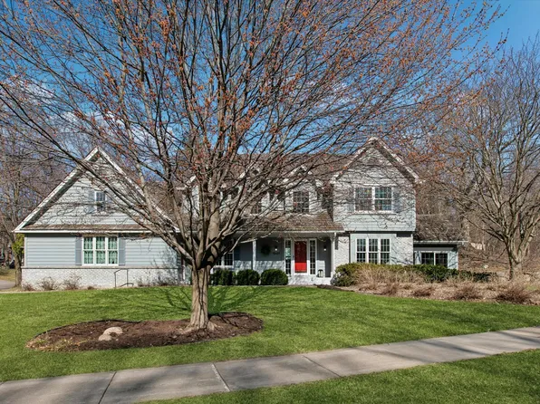 1001 Walden Ct, Burnsville, MN 55337