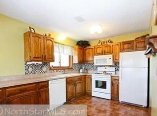 8199 Custers Trl, Inver Grove Heights, MN 55076