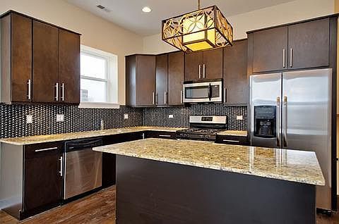 2nd image of 1846 N California Ave APT 2S