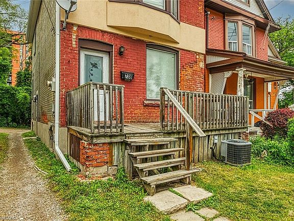 5th image of 738 King St W