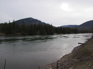 58 E River Dr, Clark Fork, ID 83811