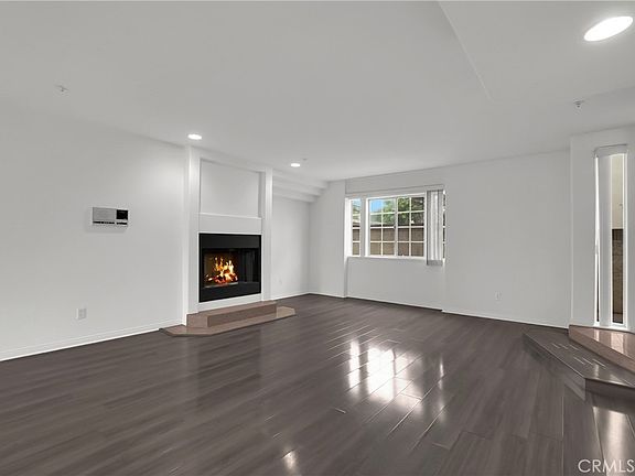 4th image of 821 N Garfield Ave APT 4
