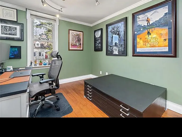 689 Shade Ave — Photo 10