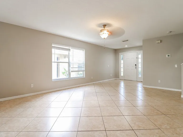 1806 Horsechestnut Ct — Photo 5
