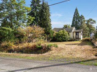 3735 SW 100th St, Seattle, WA 98146