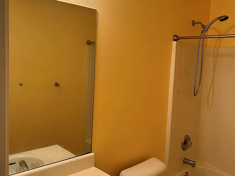 60 Parc Ct — Photo 20