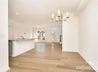 1816 Saint Louis Aly, Concord, NC 28027
