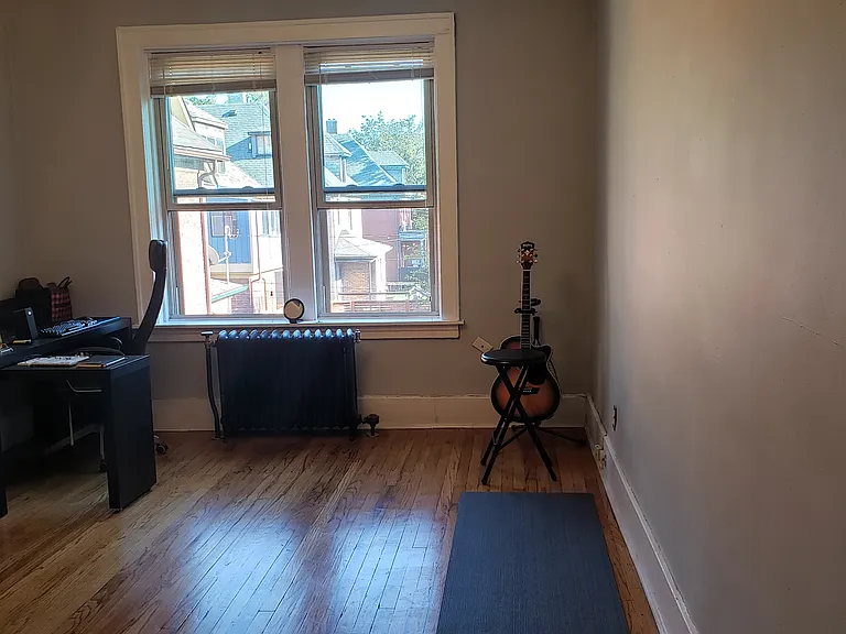 1615 W Canfield St #208 — Photo 9