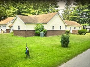 16174 Mission Field Rd, Oakwood, IL 61858