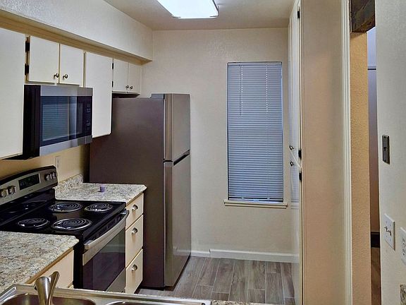 2nd image of 13063 Lincoln Way APT G