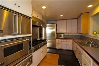 2nd image of 717 Santecito Dr