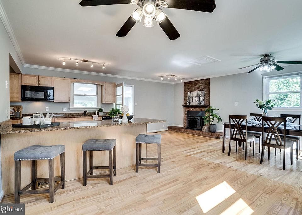 1st image of 7220 Vellex Ln