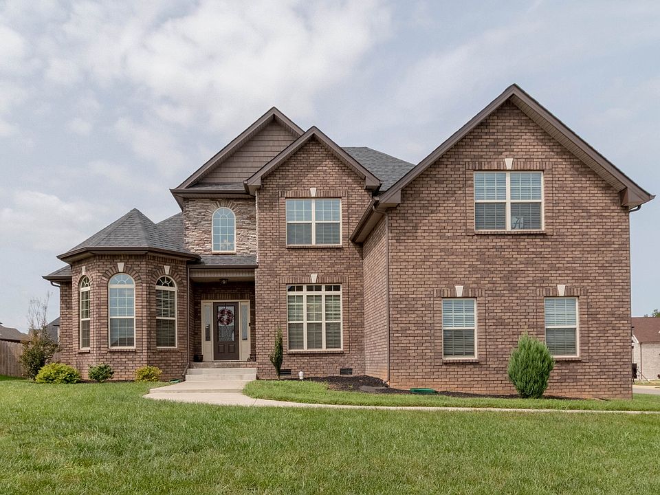 1st image of 210 Melbourne Dr