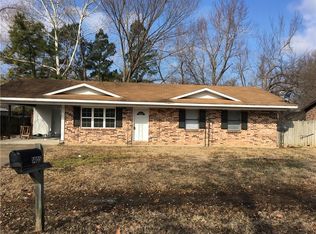 1405 Christie Ln, Lavaca, AR 72941