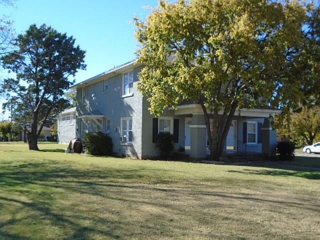2nd image of 601 College Dr APT 3