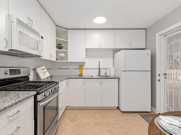 5th image of 817 Sunnyside Ave