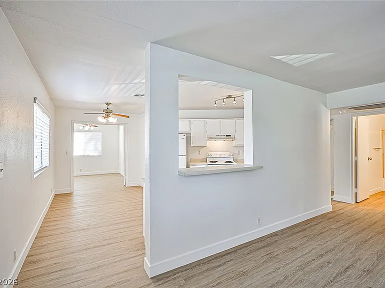 5091 Pioneer Ave #201 — Photo 7