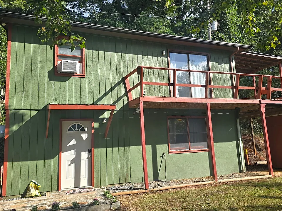 180 Helen Zachary Rd