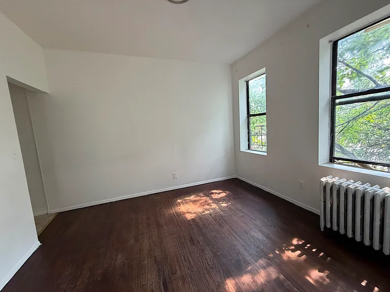 33 Storms Ave #33E — Photo 4