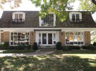 9469 N Broadmoor Rd, Bayside, WI 53217