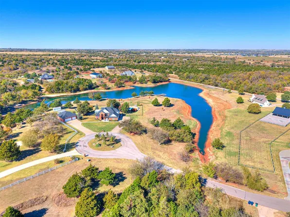 13201 Big Cedar Ln, Yukon, OK 73099