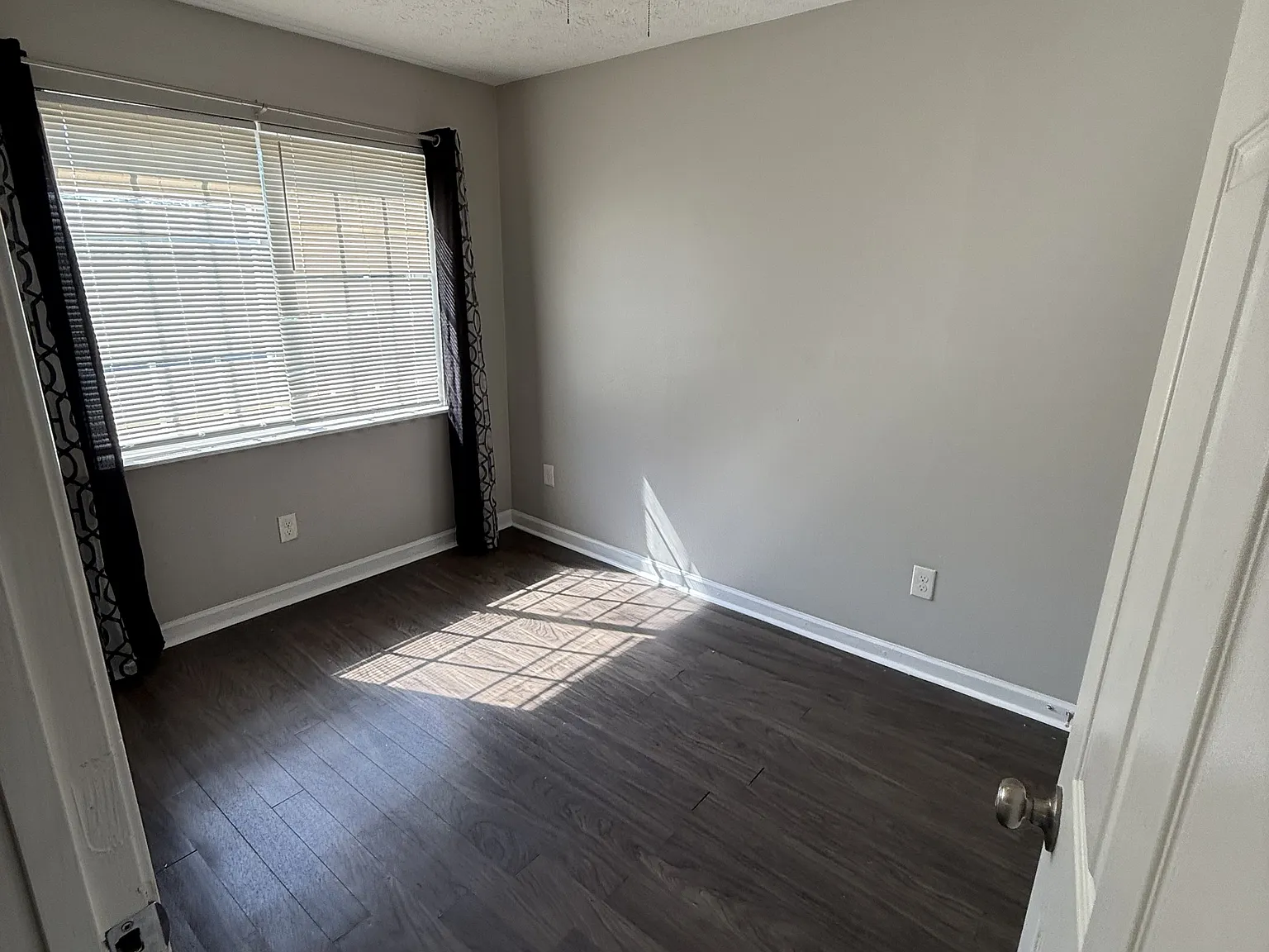 1425 Joseph E Boone - 201 — Photo 2